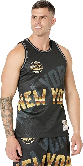 Mitchell & Ness T-shirt - Fashion Mesh V-Neck New York Knicks