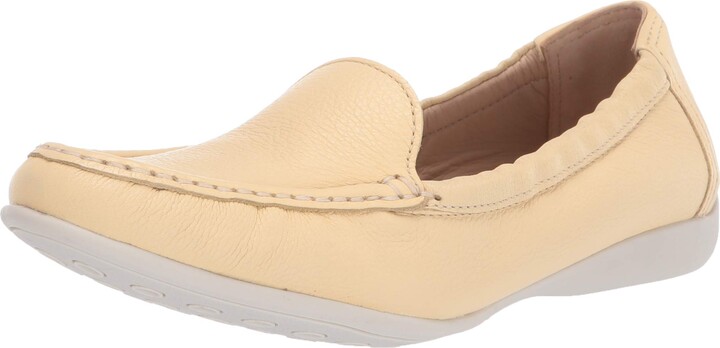 Driver Club Usa Women's Genuine Leather Made in Brazil Venetian Scrunch Back Loafer Shoe