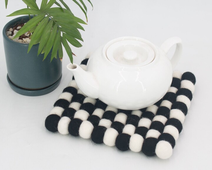 Checkered Square Felt Ball Trivets | Wool Placemats Pot Holder Absorbent Pom