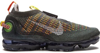 nike vapormax newsprint