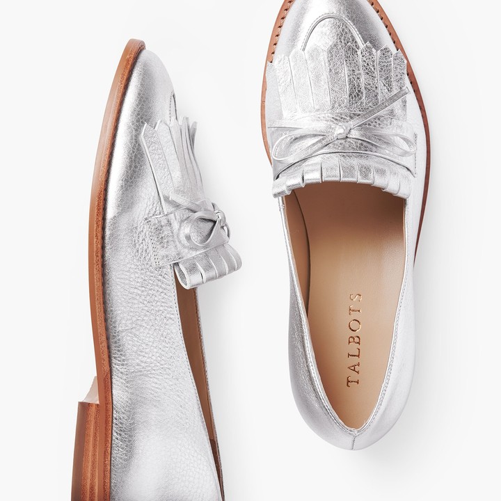 nine west owyn kiltie loafer