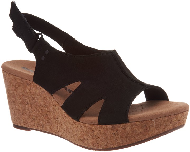 clarks women's annadel eirwyn wedge sandal black