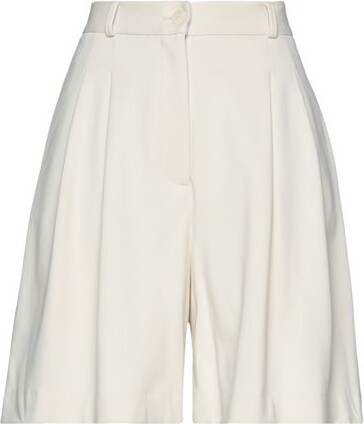 Harris Wharf London Woman Shorts & Bermuda Shorts