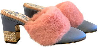 faux fur tassel mules