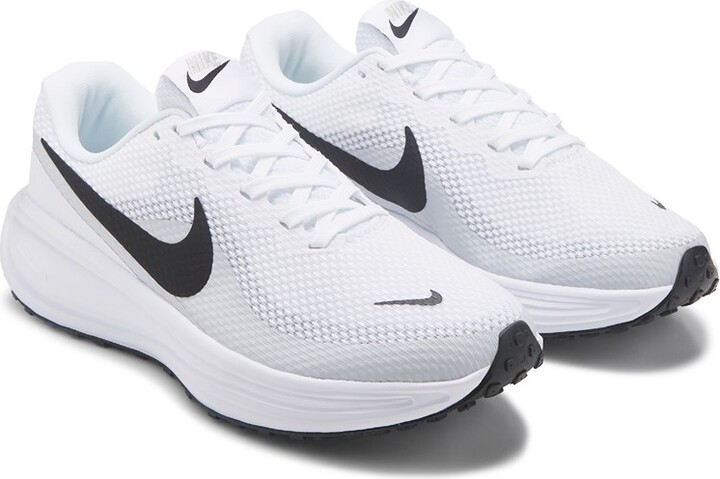 Women's Revolution 8 Running Shoes
