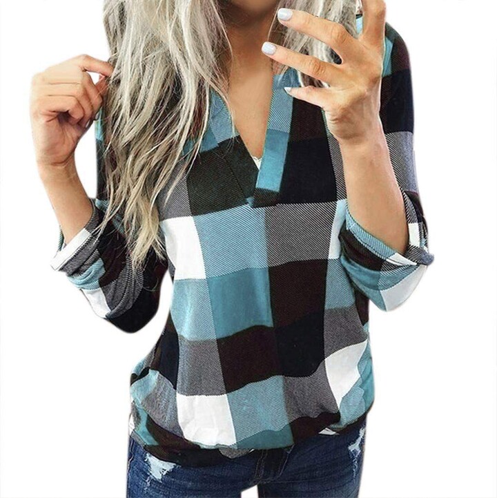Tunic Tops for Leggings for Women Long Sleeve Merry Christmas Plaid Printed Tops Blouses Pullovers with Pockets