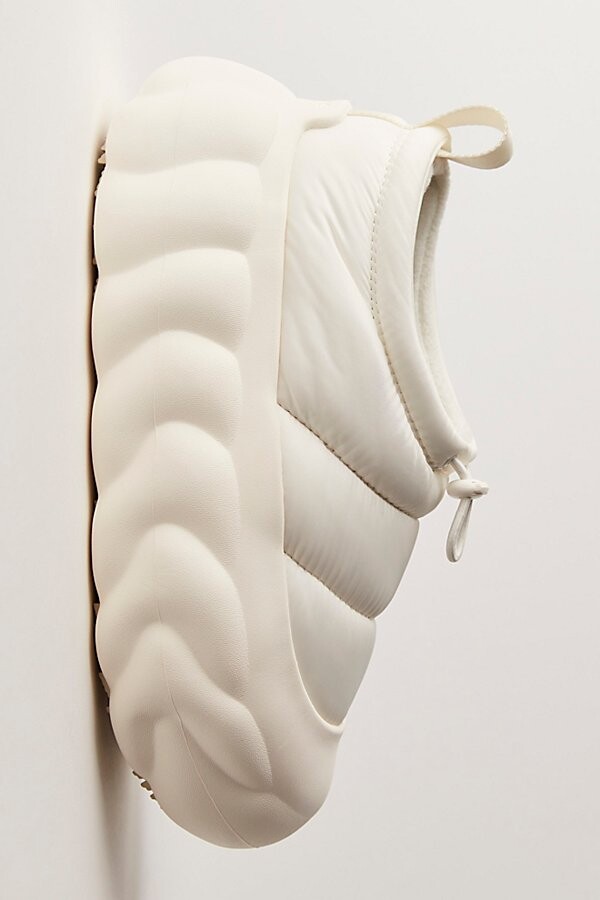 Crocs Overpuff Shorty Slip-Ons