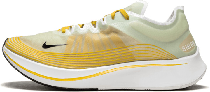 nike zoom fly dark citron