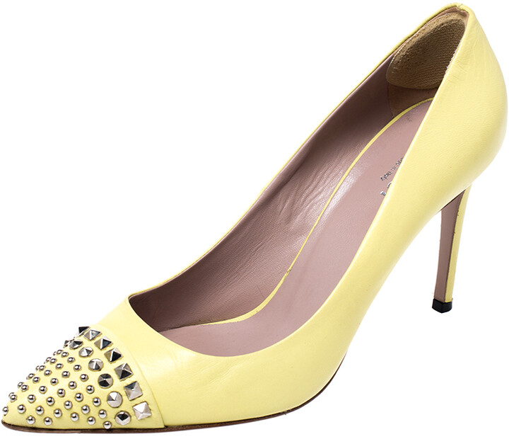 gucci yellow heels