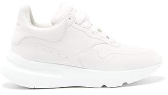Alexander McQueen Raised Sole Low Top Leather Trainers - Mens - White