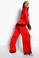 Thumbnail for your product : boohoo Eyelash Lace Satin Wrap Front PJ Set