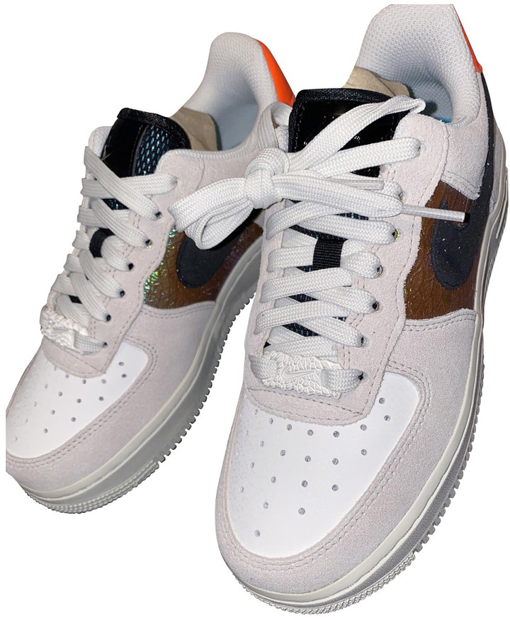 nike velvet trainers