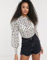 Thumbnail for your product : New Look ruched sleeve polka dot top in cream