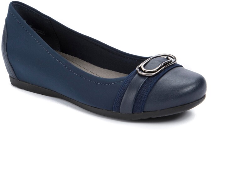 bare traps sneakers womens