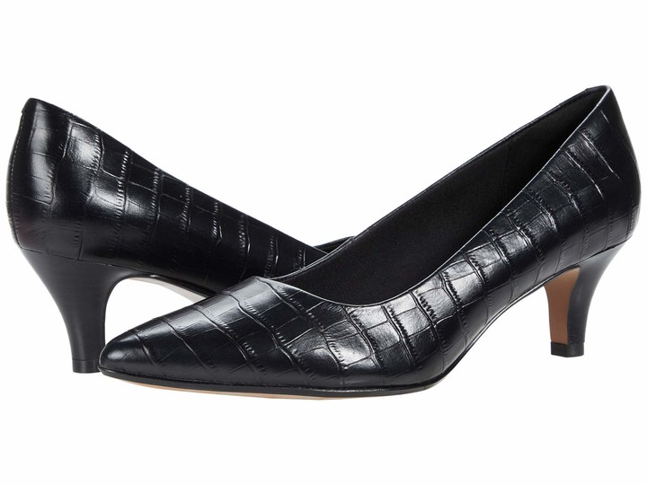 clarks heavenly heart pumps