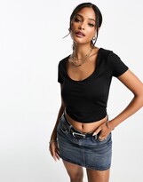 Thumbnail for your product : Stradivarius second skin scoop neck tee in black
