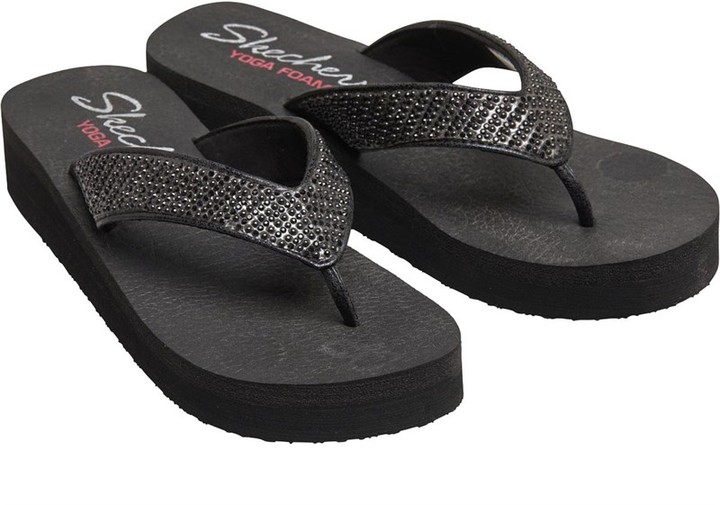 skechers yoga foam sandals