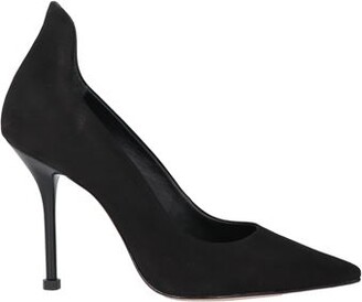 schutz pumps