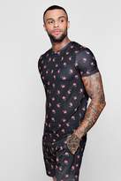 Thumbnail for your product : boohoo Ditsy Floral Print Muscle Fit Curved Hem Tee
