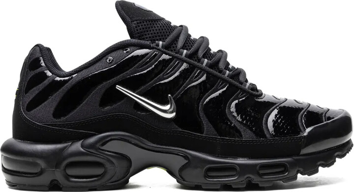 10 air max plus sneakers