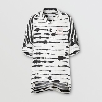 Burberry Short-seeve Cape Detai Watercoour Print Twi Shirt