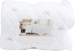 TJMAXX Embroidered Bow Quilt, Polyester/Diamond