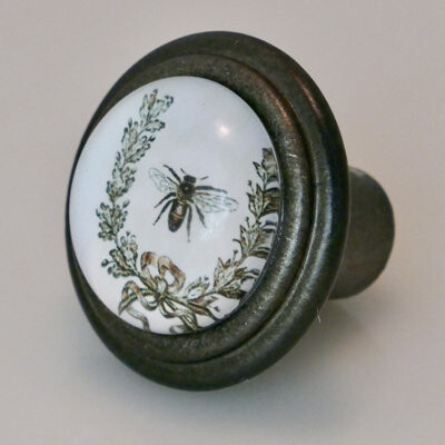 Charleston Knob Company Vintage Bumblebee Knob (SET OF 4)