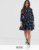 Thumbnail for your product : Yumi Petite belted smock dress in floral print