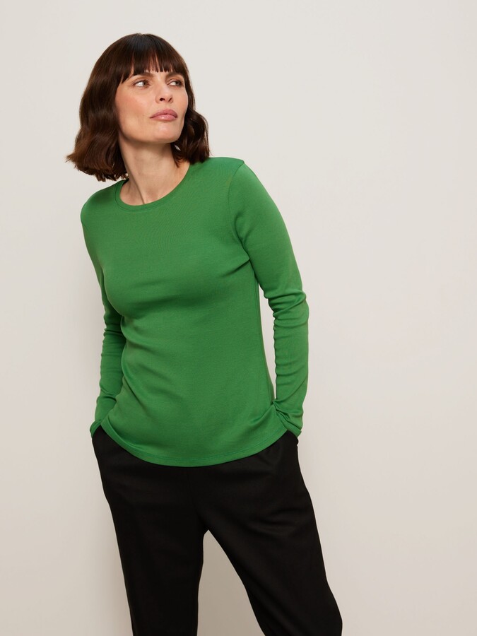 dark green nike shorts