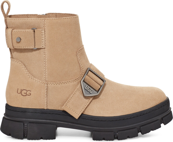 Ugg Classic Mini Leather Black Women's Boots and Ankle boots : Snowleader