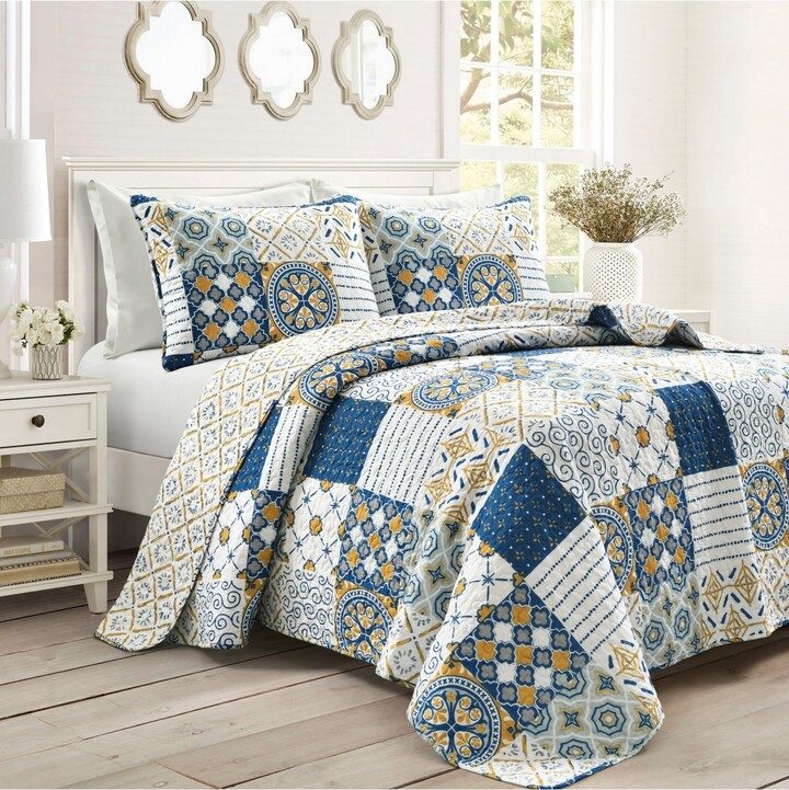 Lush Decor Monique Reversible 3 Piece Quilt Set, King - Navy, Mustard