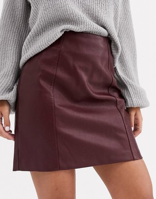 New Look Petite leather look mini skirt in burgundy