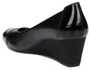 Naturalizer Women's 'Necile' Wedge Pump