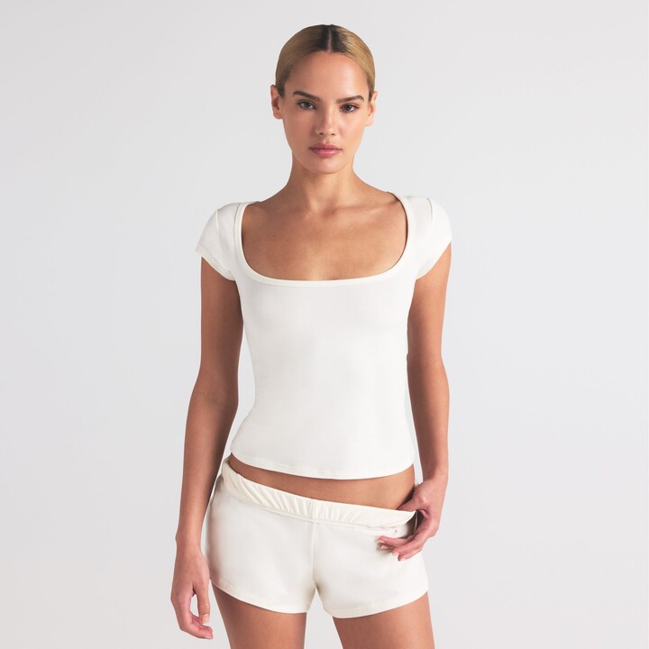 SKIMS Cotton Jersey Scoop Neck T-Shirt | Marble