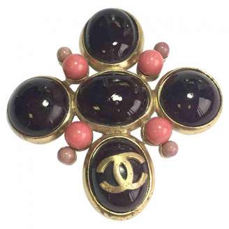 Chanel Gold Metal Pins & brooches