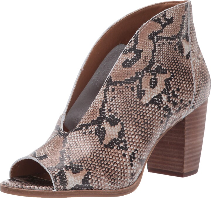 lucky brand mariannah pump