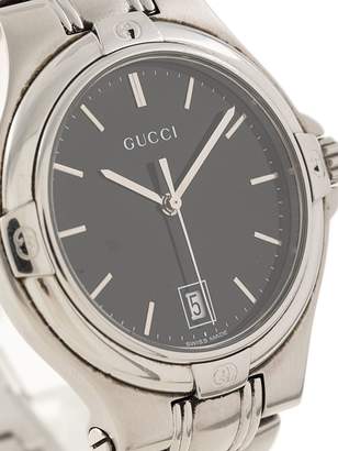 Gucci Pre Owned 9040M midsize wrist watch