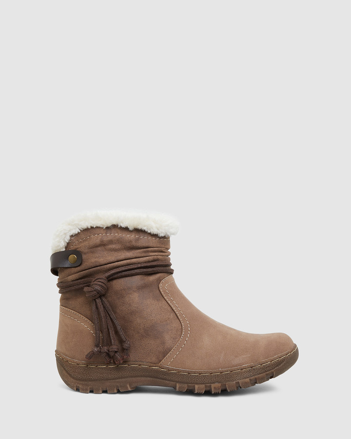 easy steps ankle boots