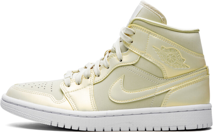 yellow shoes size 12 womens