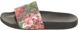 Gucci GG Supreme Canvas Slides