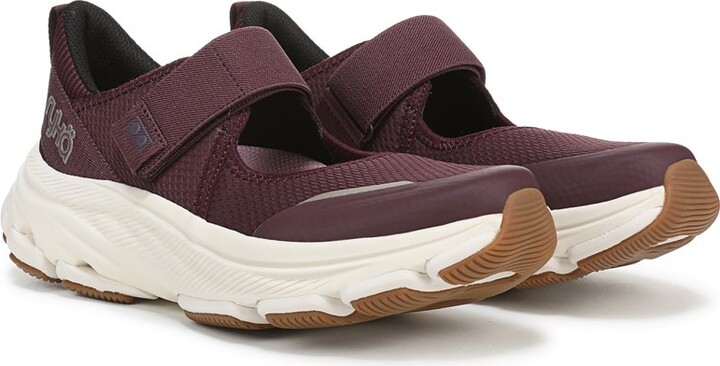 Women's Devotion Max Mary Jane Walking Sneakers