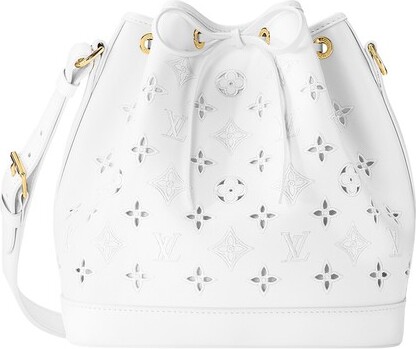 Pre-owned Louis Vuitton 2015 Calvi Shoulder Bag In White