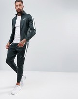 Thumbnail for your product : Nike Tribute Joggers In Green 884898-332