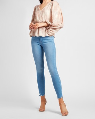 elastic waistband tops