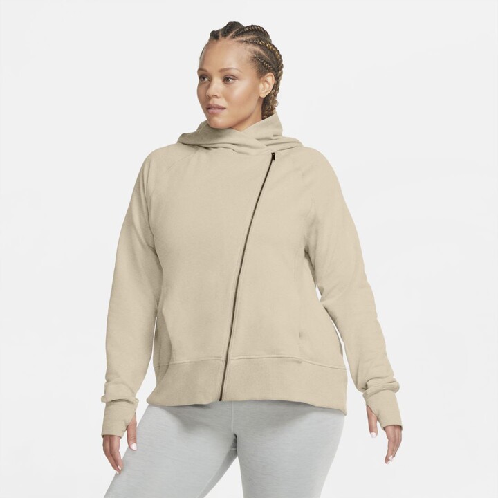beige nike outfit