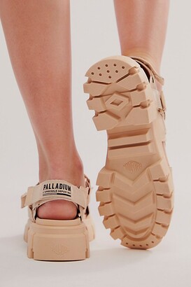 注目ブランド!! ◆Free People◆Revolt Mono Sandals Amazon.com | Palladium Women's Revolt Sandal Mono, Rose
