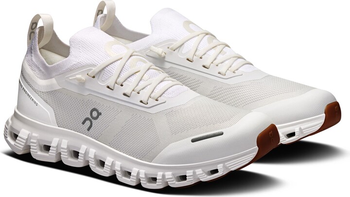 On Cloud 6 Versa Sneaker