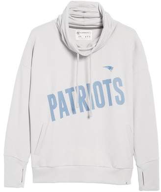 '47 New England Patriots Funnel Neck Pullover