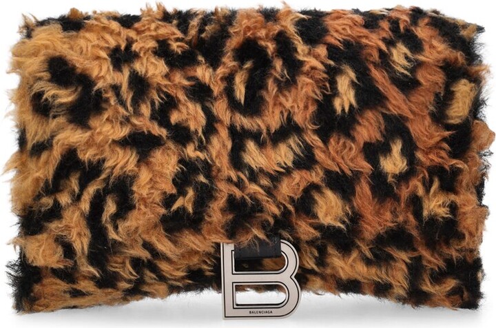 New MCM Women Brown Fur-Leather Cheetah Print Pouch Set