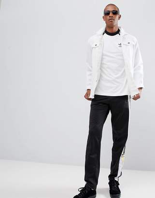 adidas Long Sleeve Top In White DH5793